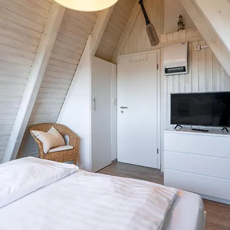 Holiday home Spitzhus, Zwei Schlafzimmer, Kamin, Garten, Hund Willkommen! Greetsiel